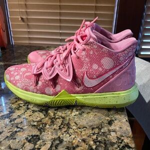 Kyrie 5: SpongeBob size 7